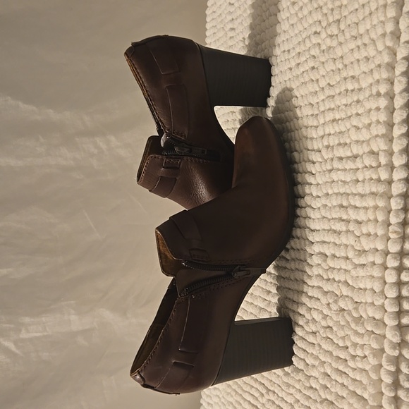 Clarks Bendables Leather Heeled Shooties Siize 9 - Picture 6 of 10